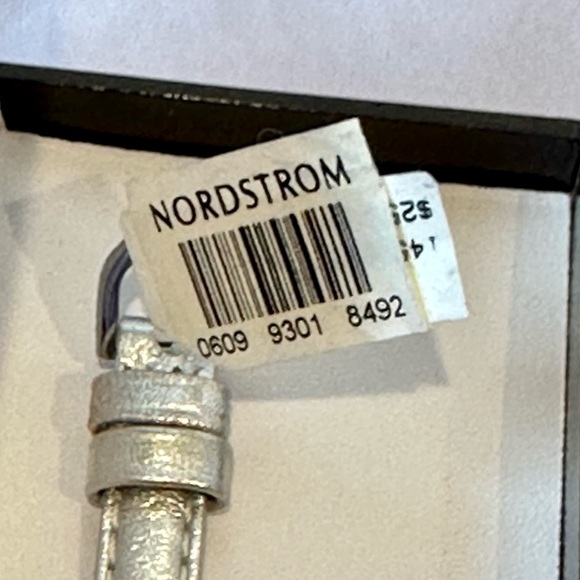 Coach BRAND NEW IN BOX **VINTAGE** Watch - Picture 4 of 7